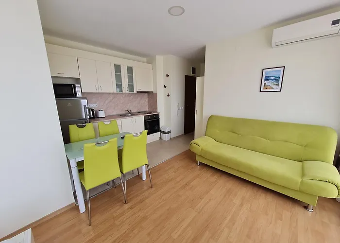 In A With 9 Pools Apartament *