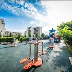 In A With 9 Pools Apartman *