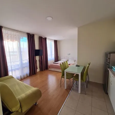 Apartman In A With 9 Pools *