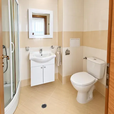 Apartman In A With 9 Pools *